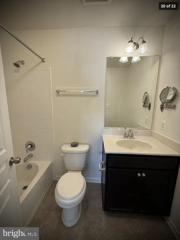Building Photo - 2724 Downing Ln