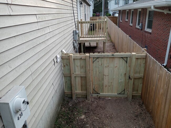 Building Photo - 440 N Oceana Blvd