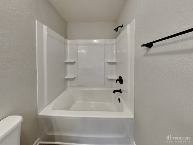 Building Photo - 539 Smoky Mountains Dr