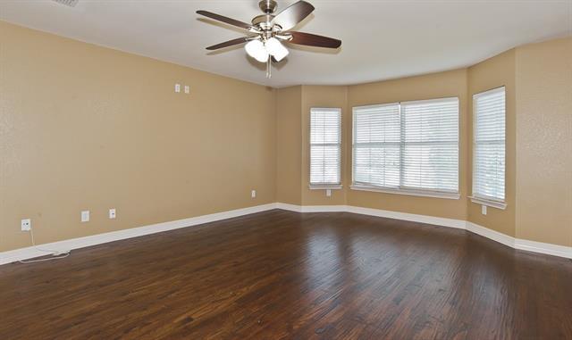 Building Photo - 318 Kissimmee Dr