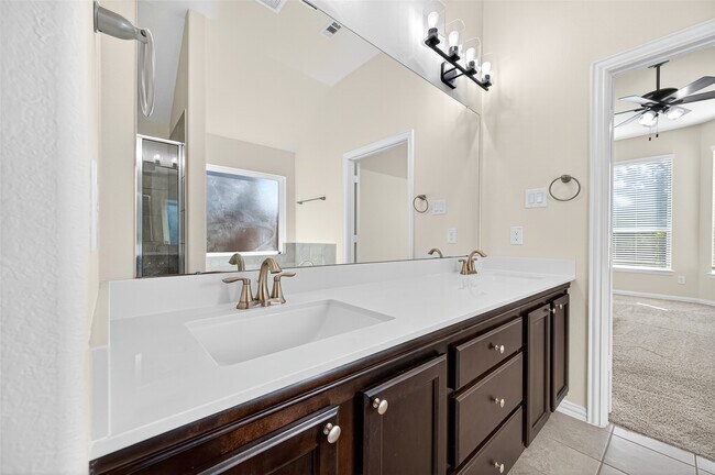 Building Photo - 40519 Goldeneye Pl
