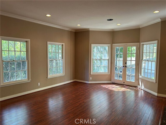 Building Photo - 300 S Timken Rd