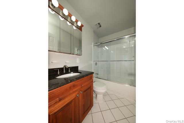 Building Photo - 65 Fairfield Way