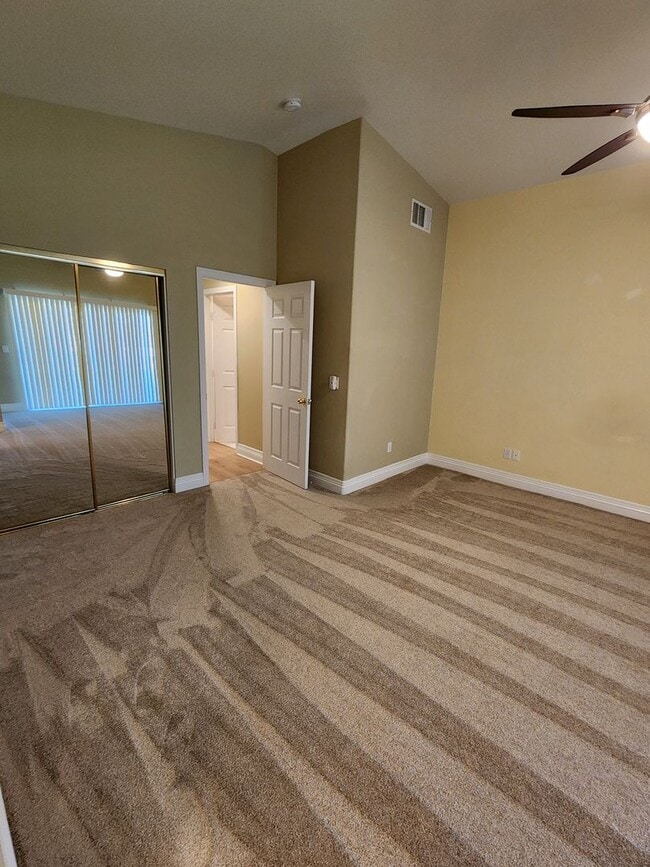 Building Photo - 57062 Millstone Dr