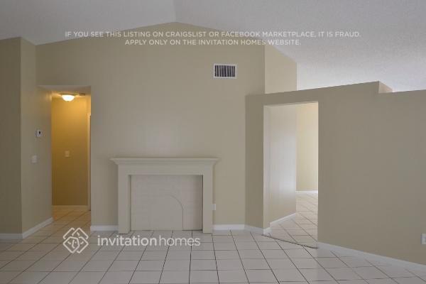 Building Photo - 15770 SW 74th St