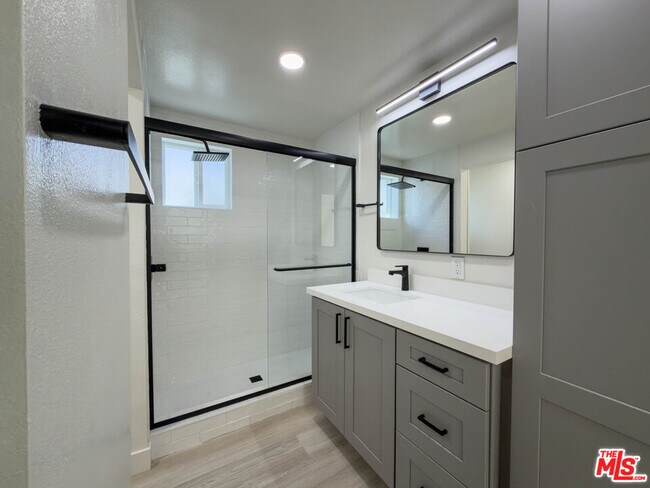 Building Photo - 2757 Andreo Ave