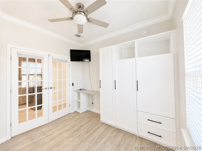 Building Photo - 252 NE Ebbtide Way