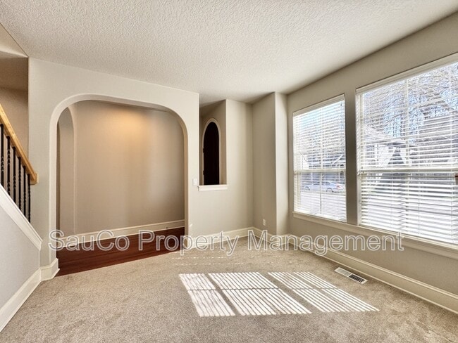 Building Photo - 13373 SW Shakespeare St