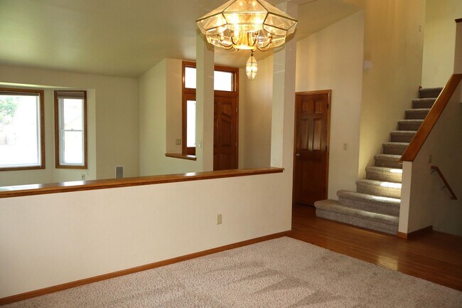 Building Photo - Room to Grow – 4 Bedrooms + Finished Basement