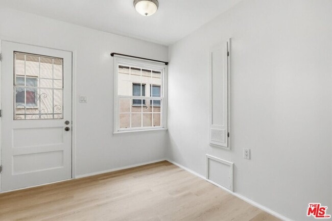 Building Photo - 1255 S Crescent Heights Blvd