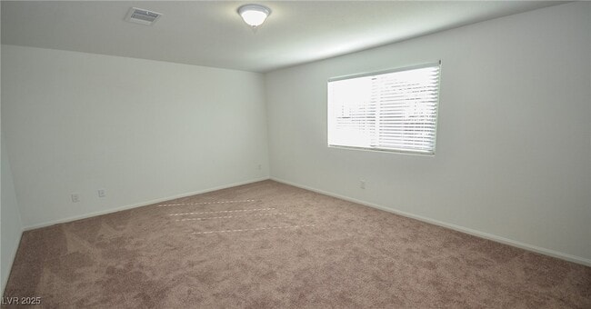 Building Photo - 5401 Lynn Crk Ave