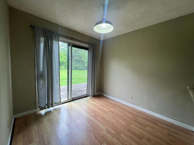 Building Photo - 722-724 Clinkscales Rd.