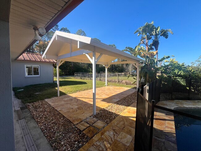 Building Photo - 114 N Tymber Creek Rd