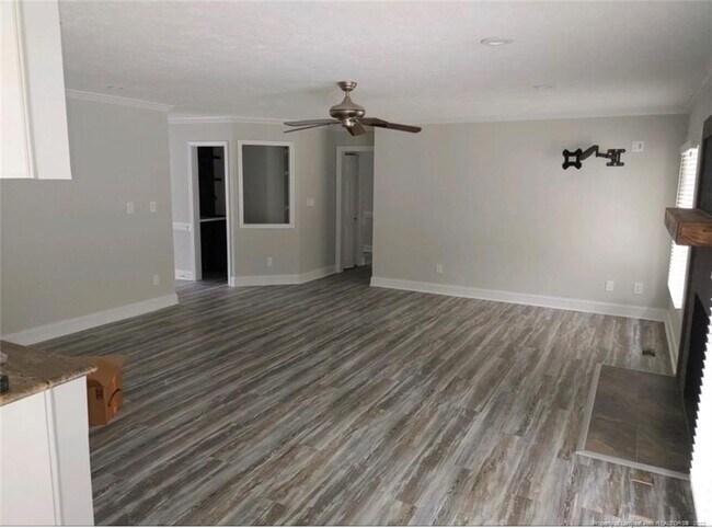 Building Photo - 6911 S Staff Rd