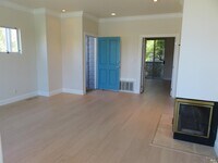 Building Photo - 100 Lucky Dr