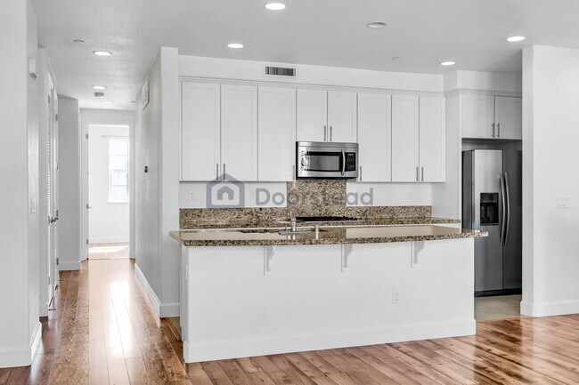 Building Photo - 632 True Wind Way
