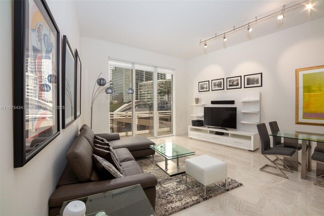 Building Photo - 901 Brickell Key Blvd