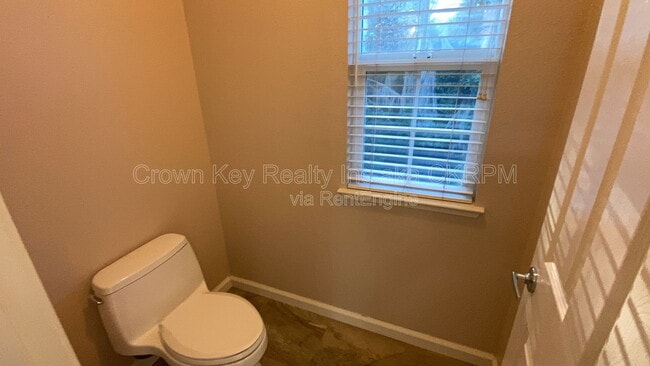 Building Photo - 4685 Dandelion Loop