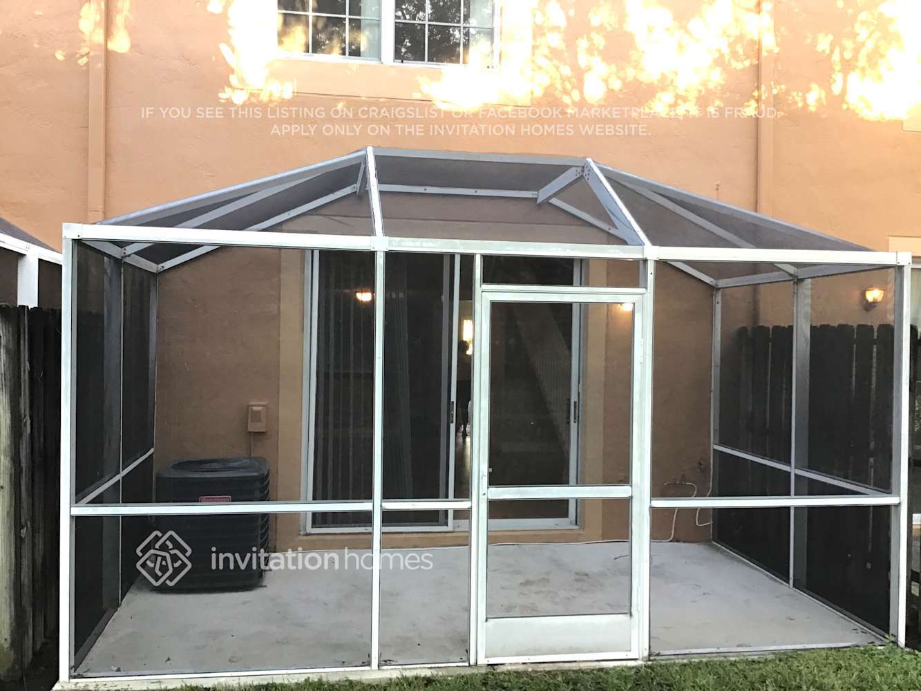 Building Photo - 1392 Coronado Rd