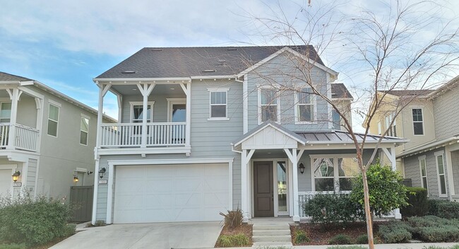 Building Photo - Gorgeous 4 Bedroom Model Home in the Cannery
