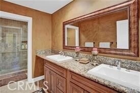 Building Photo - 2440 Los Alisos Dr