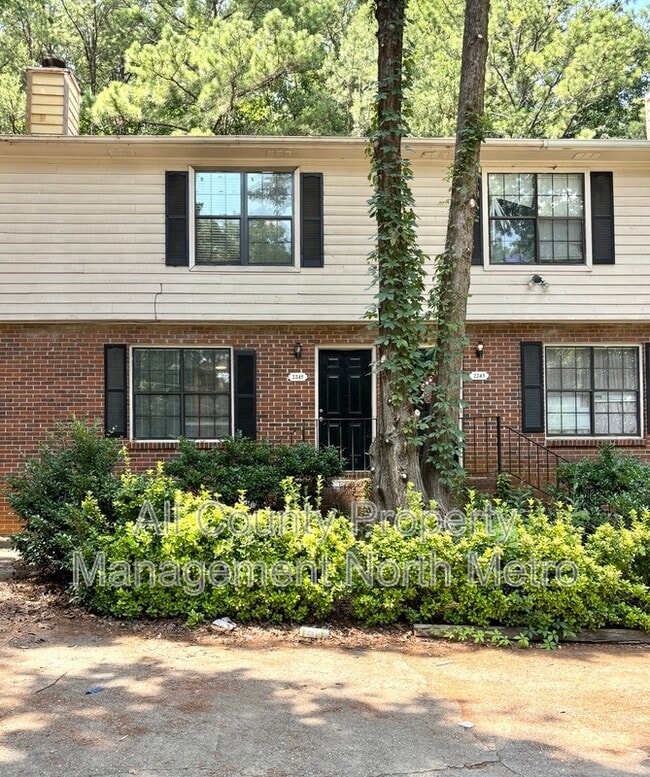 Building Photo - 2245 Highpoint Rd