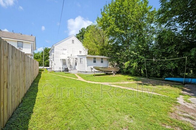 Building Photo - 143 Maryland Ave