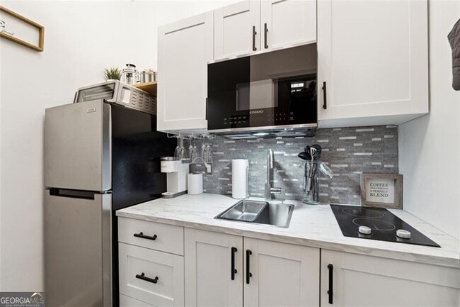 Building Photo - 1071 Pearl