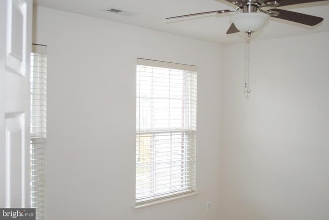 Building Photo - 345 Elizabeth Dr