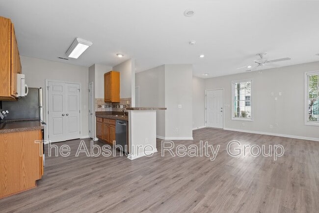 Building Photo - 1713 Kudrow Ln