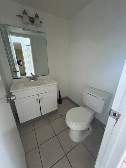 Building Photo - 2243 Lyme Bay Dr