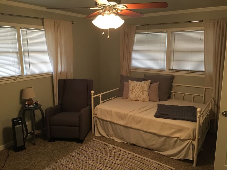 Building Photo - 4907 11th St