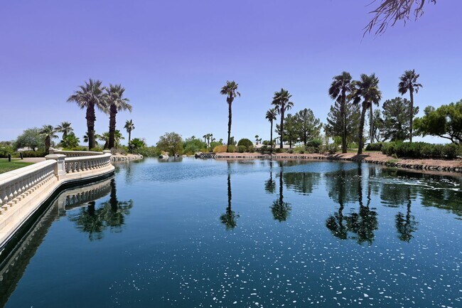 Building Photo - Siena Golf Course Home for Rent! Amazing 55+ Community!