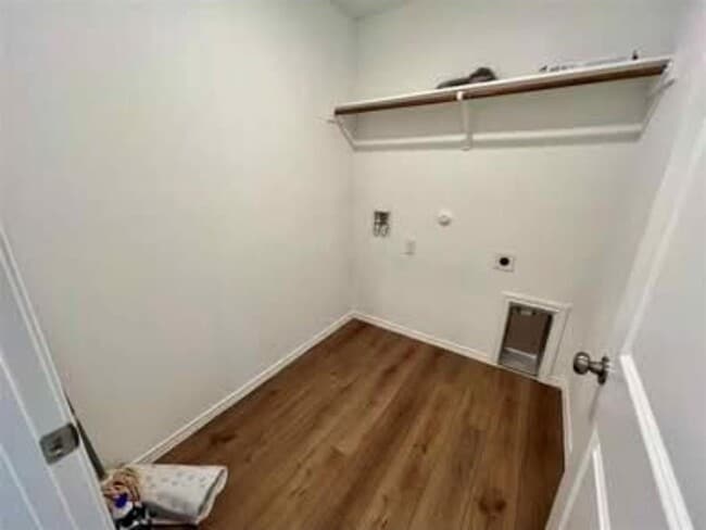 Building Photo - 420 Halfmoon Dr