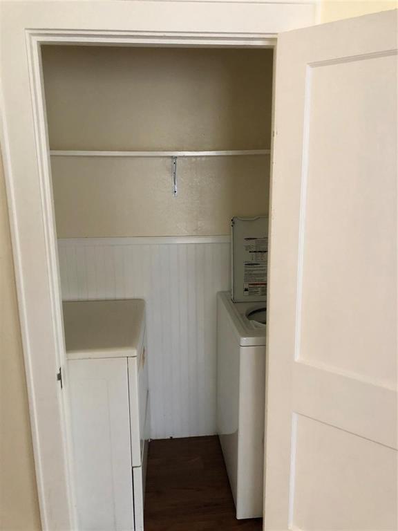 Building Photo - 1625 Fourcade St