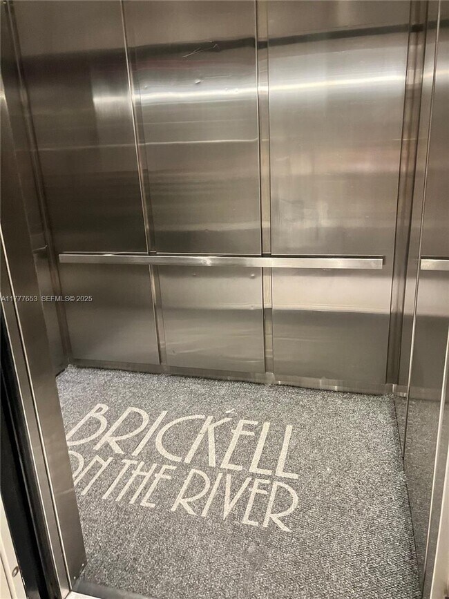 Building Photo - 41 SE 5th St