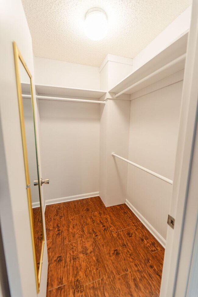 Building Photo - Up to a 2 year lease at this Beautiful 3 bed, 2 bath!!!!