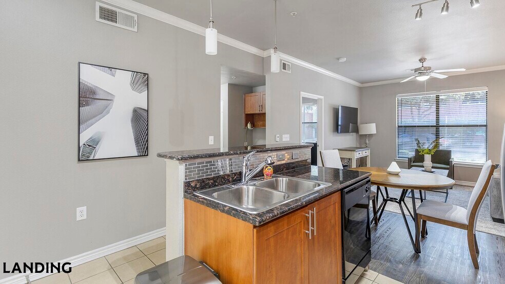 Building Photo - 15777 Quorum Dr