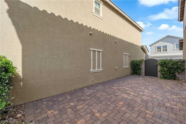 Building Photo - 3762 Trancoso Ave