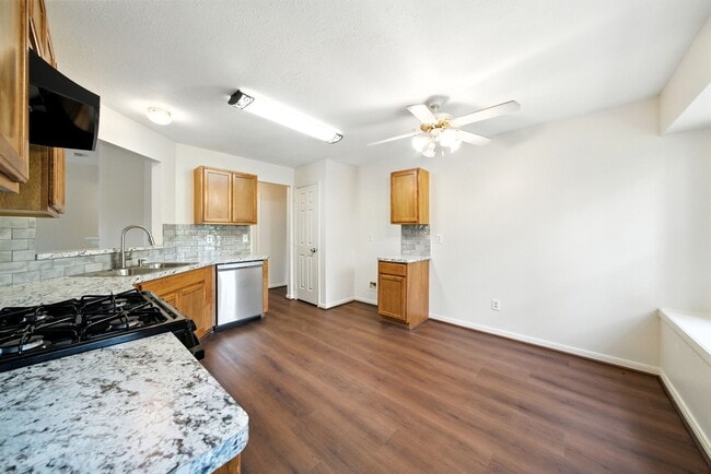 Building Photo - 5047 Riga Ct