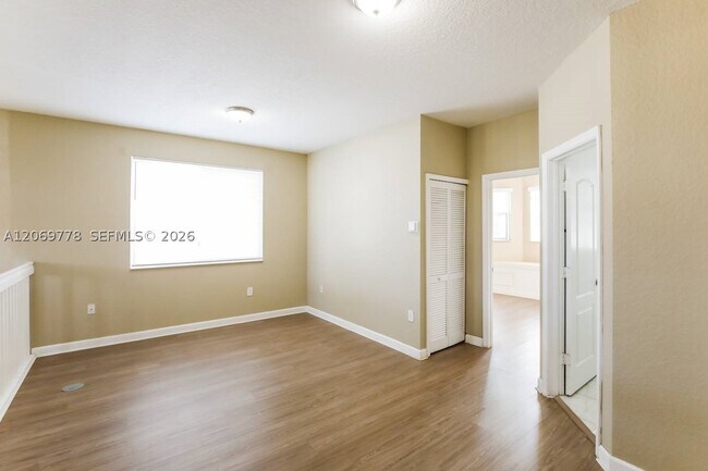 Building Photo - 6664 SW 163rd Pl