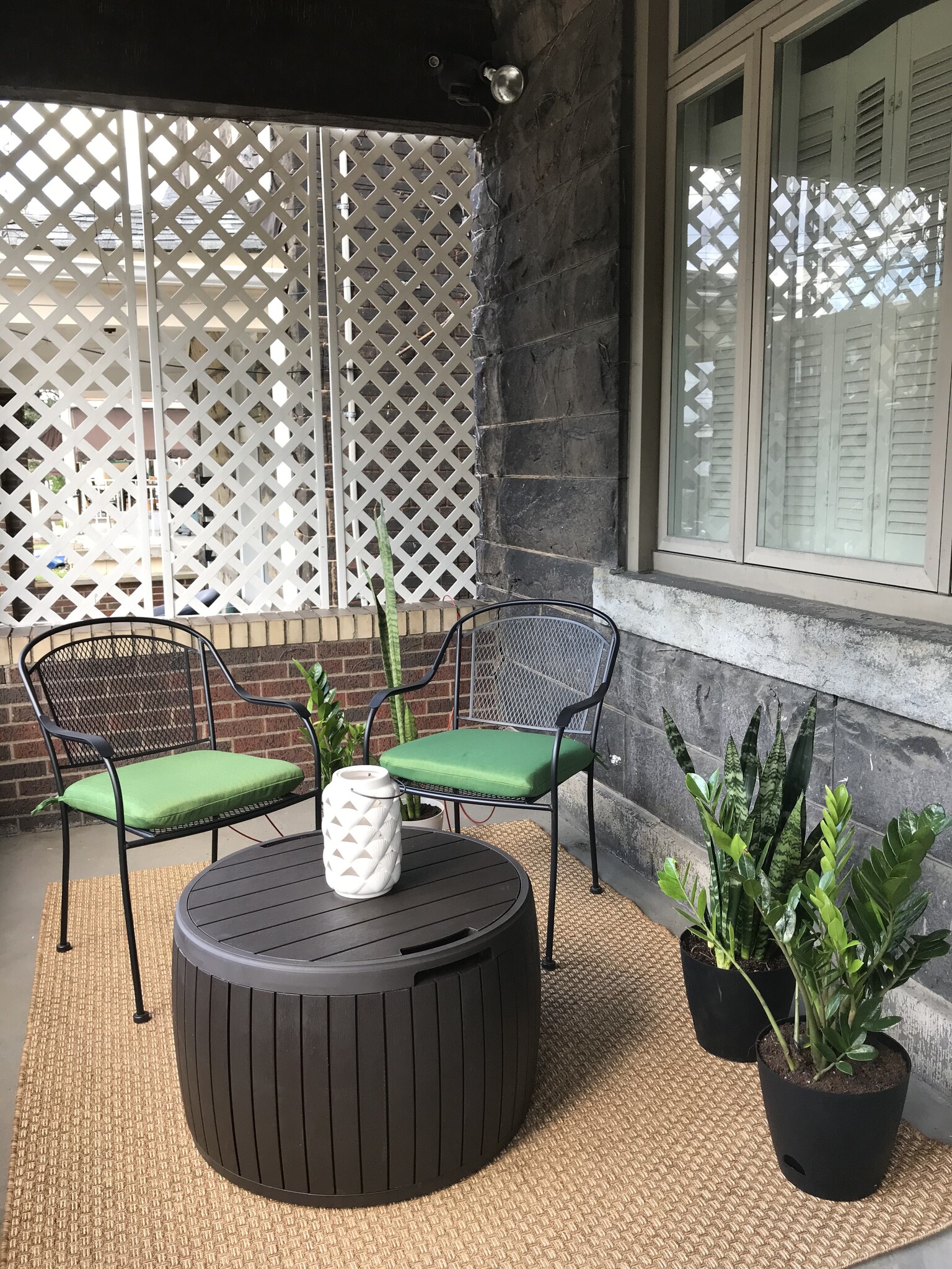 Front porch seating area Faces west overlooking Dawson Street - 3284 Dawson Street