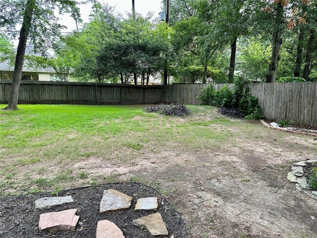 Building Photo - 239 Ridgewood Dr