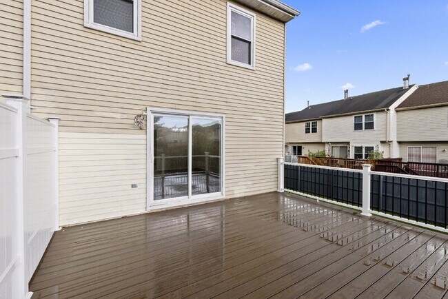 Building Photo - 59 Stoneway Pl
