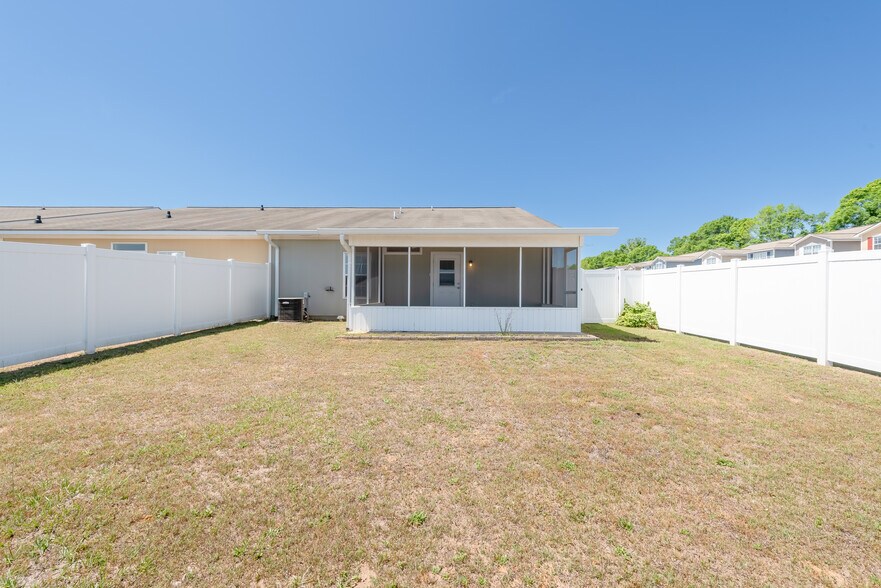 Backyard - 184 Concord Ave