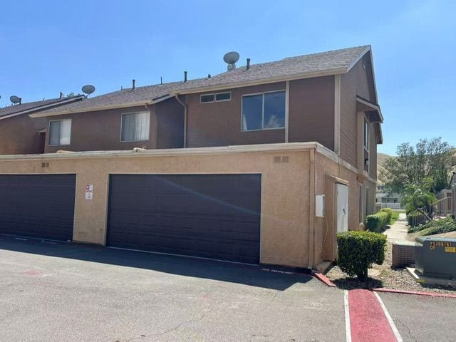 Building Photo - 1460 Kendall Dr