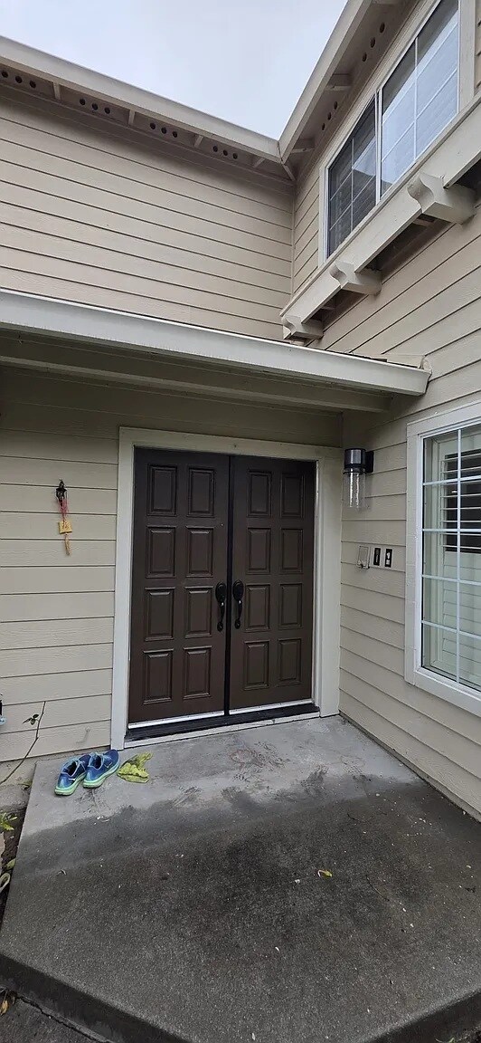 Building Photo - 2345 Pinard St