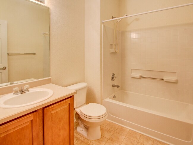 Building Photo - 2 Bed + Study Ranch Single Family Home in Murphy Creek