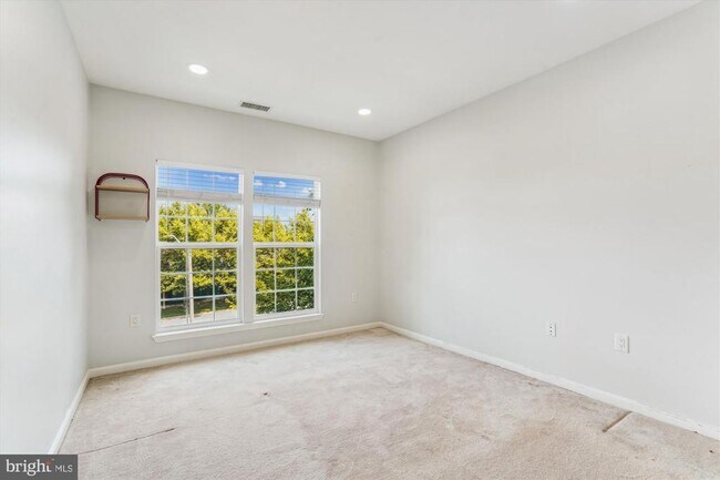 Building Photo - 4138 Fountainside Ln