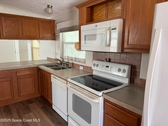 Building Photo - 159 Blue Jay Ln